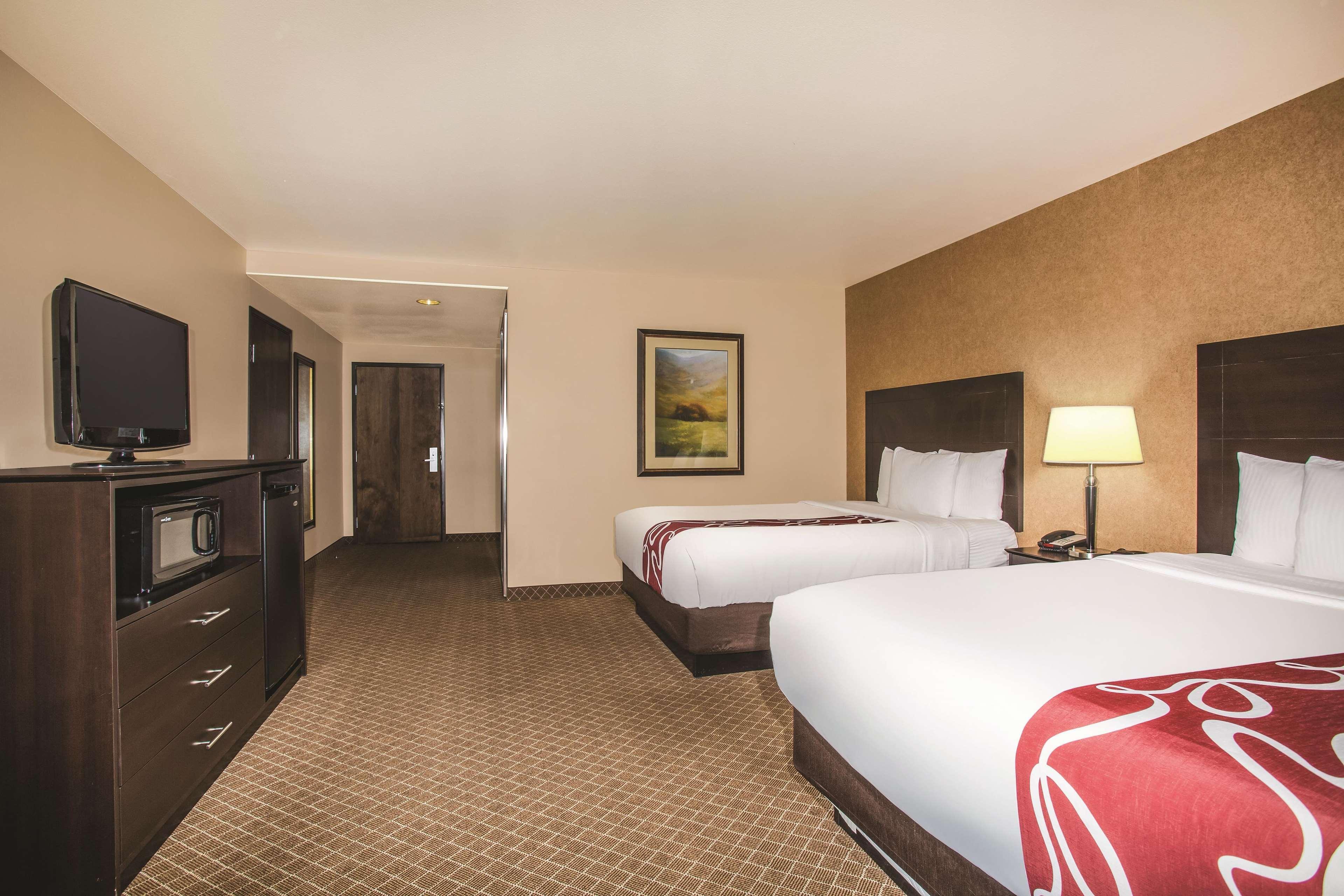 Hotel La Quinta By Wyndham Ely Exterior foto